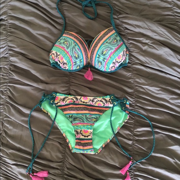 Shade & Shore Other - Shade & Shore bikini top & bottom